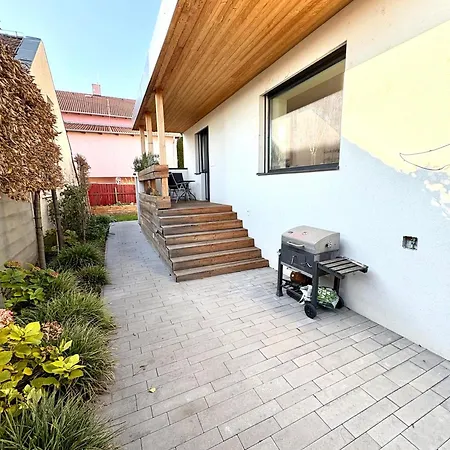 Villa Senec *